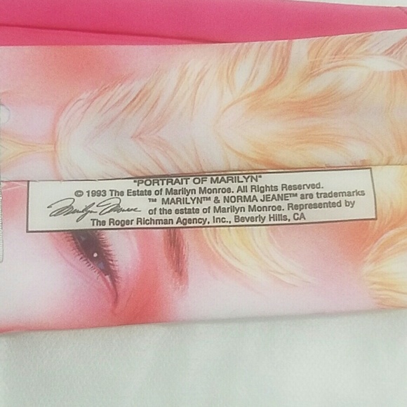 Mens Marilyn Monroe Pink Tie - Picture 4 of 5